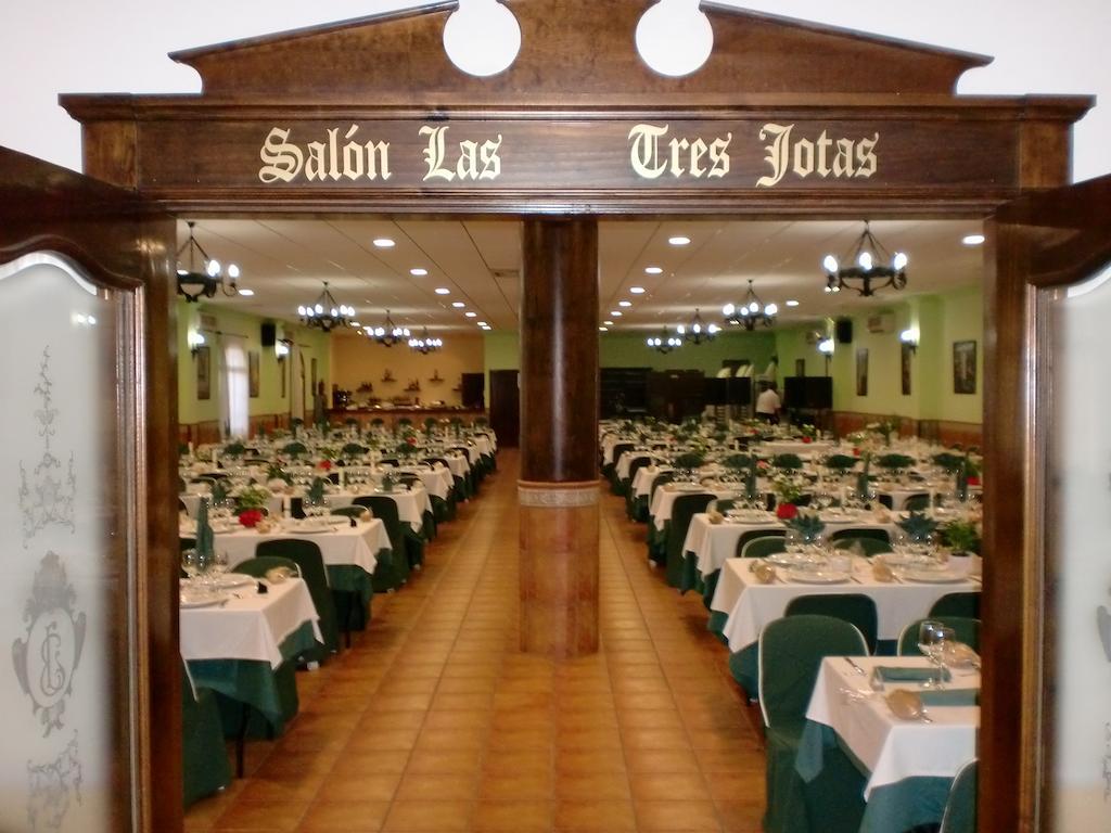 Hostal Las Tres Jotas Alcaracejos Εξωτερικό φωτογραφία