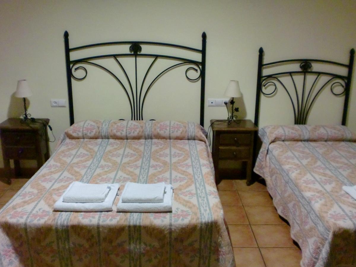 Hostal Las Tres Jotas Alcaracejos Δωμάτιο φωτογραφία